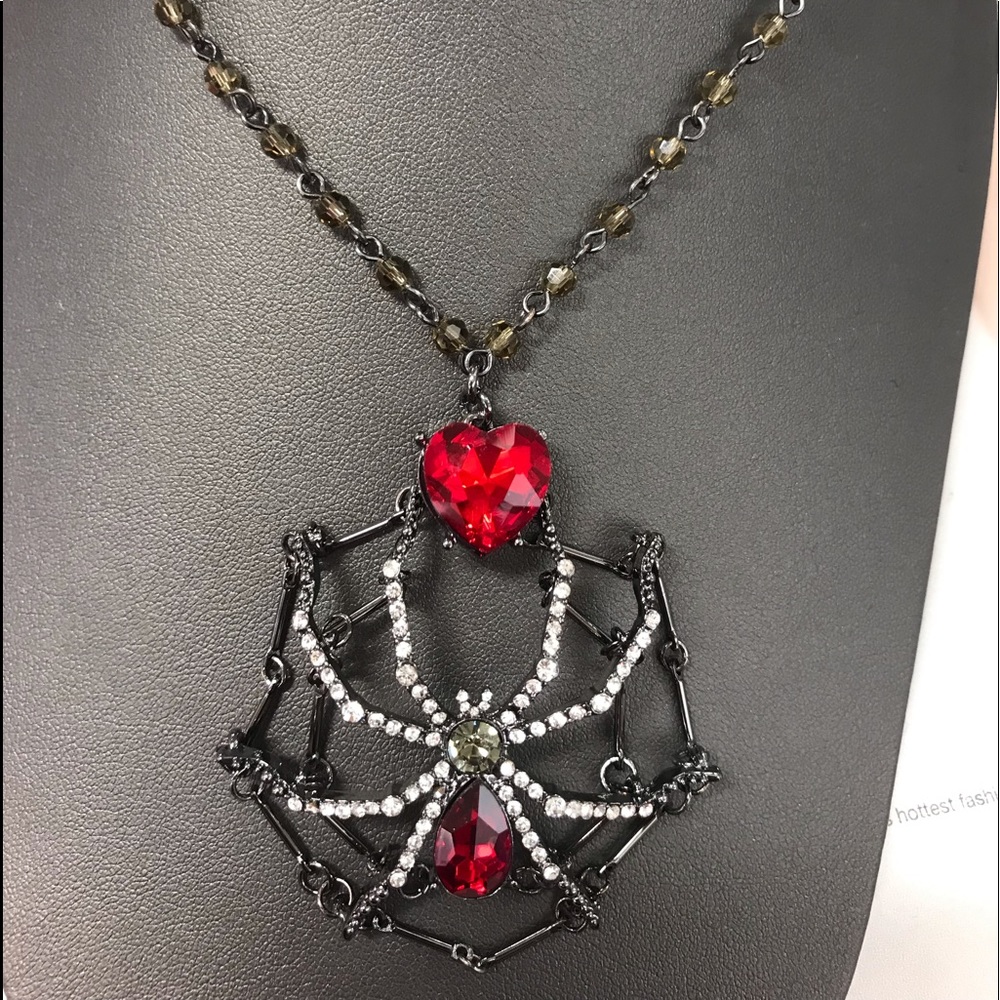 Betsey Johnson NWT spider 🕷 long pendant necklace